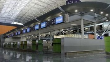 Kiev Havaalanı taksi Karşılama ve Transfer Hizmetleri Kiev ‘e gelirken Boryspil International Airport yada Zhuliany (Kyiv International Airport) havaalanlarından birini seçebilirsiniz.